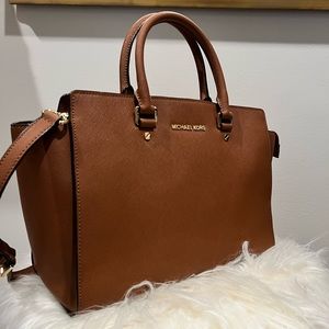 Michael Kors Selma Saffiano Leather Medium Satchel hand bag